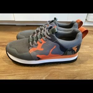 G-Star Raw Deline Pattern Sneaker. Size 7